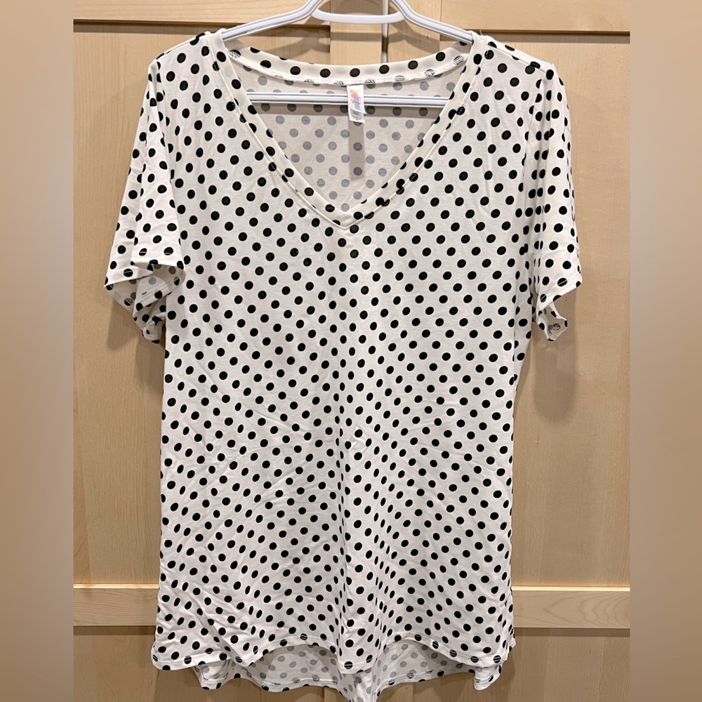 V-Neck tee